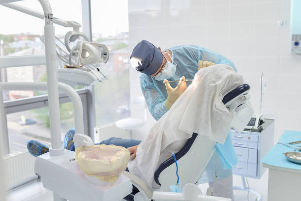 Best Dentist for Tooth Abscess  in Hennessey, OK